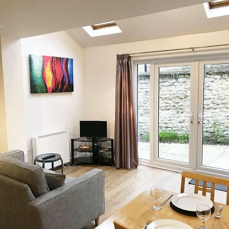 An Entire 2Bed, Headington, Oxford Apartment Екстериор снимка
