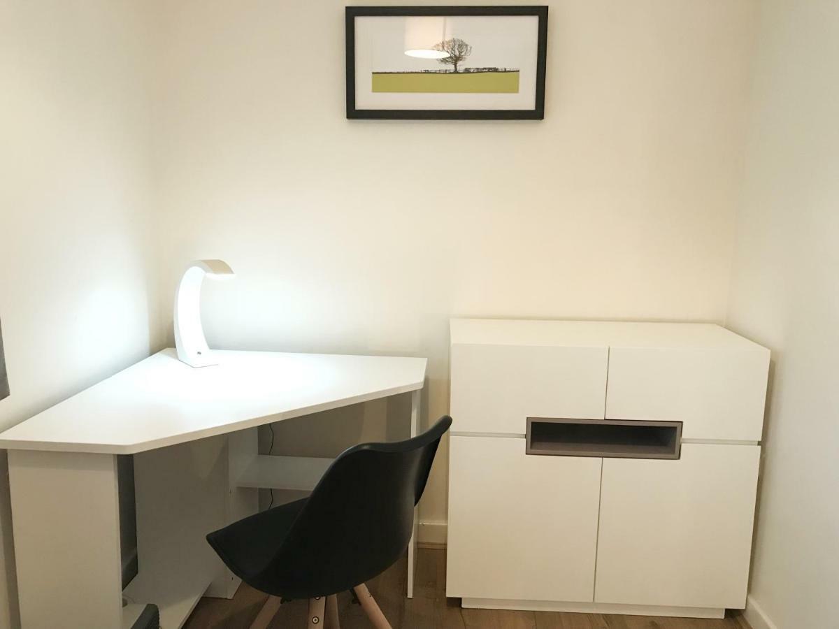 An Entire 2Bed, Headington, Oxford Apartment Екстериор снимка